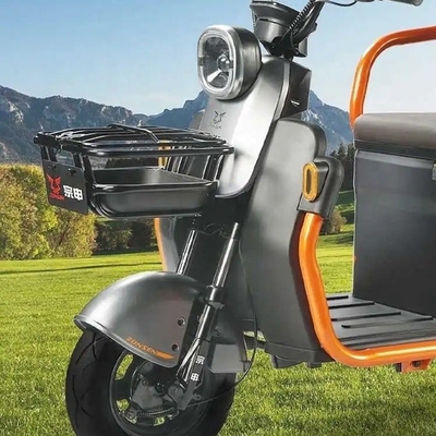 Tricicli elettrici a tre ruote con sedile passeggero Tempo di ricarica h 3-5h Per passeggero