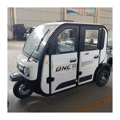 Disco anteriore Disco posteriore Sistema di frenatura a tre ruote Mobilità a tre passeggeri triciclo elettrico