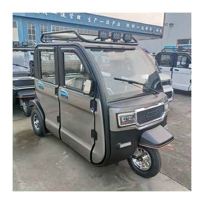 Sistema di freno a disco anteriore e posteriore auto elettrica E triciclo per 3 passeggeri in India