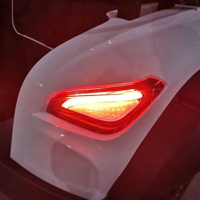 Carro da golf elettrico a 4 posti Posizione in piedi del carrello di coda 48V LiFePO4 batterie al litio
